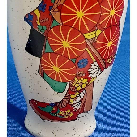 Rare 1970s OTAGIRI Vase Japanese Geisha Hat Dance 5.5" Bud Vase - Picture 4 of 9